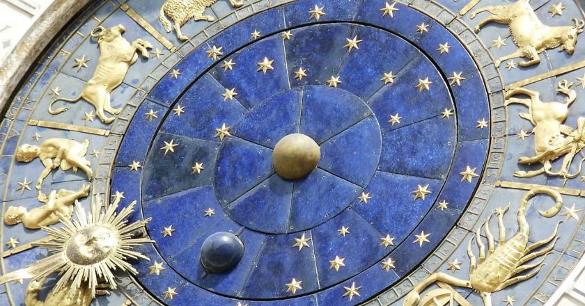 Pacar 'Takut' Diajak Nikah? (Mungkin) Zodiaknya Ini