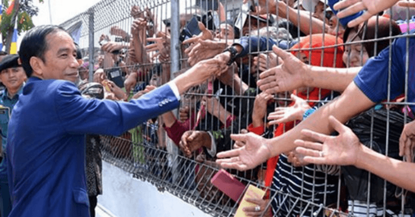 Tas Sembako Jokowi Capai Rp3 Miliar, PDIP: No Comment!