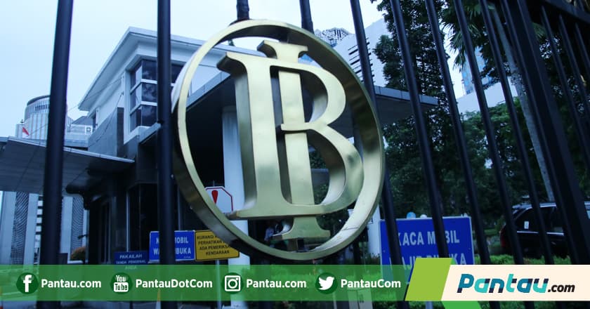 Bola Panas Suku Bunga BI, Antara Pelemahan Rupiah dan Pelaku Usaha