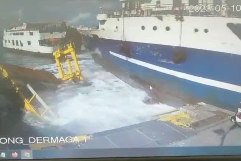 ASDP Sebut Kerugian Jembatan Dermaga Bastiong yang Ambuk Dihantam Kapal Feri Capai Puluhan Miliar