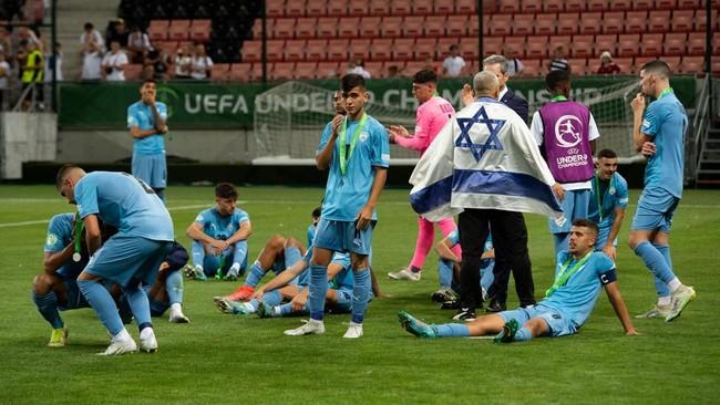 Yang Harusnya Ditolak Rezim Zionis, Bukan Timnas Israel