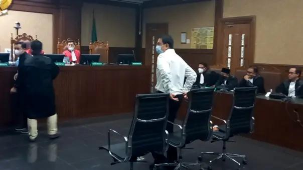 Dapat Remisi Jelang Pemilu, Eks Wakil DPR Aziz Syamsuddin Keluar dari Hotel Prodeo