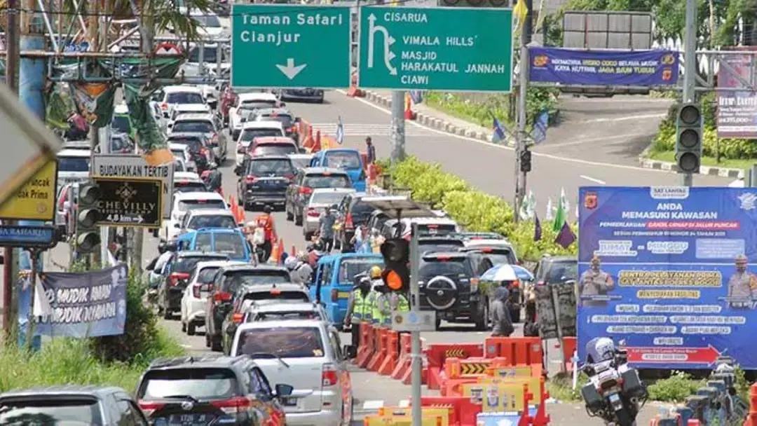 Kurangi Kepadatan, Polisi Terapkan One Way Arah Jakarta Sudah 10 Jam Lebih