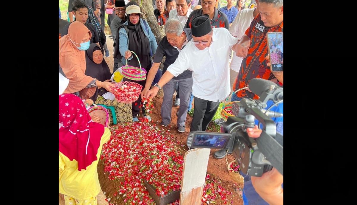 Antar Umar ke Peristirahatan Terakhir, OSO: Almarhum Baik Hati, Selalu Bantu Teman Susah