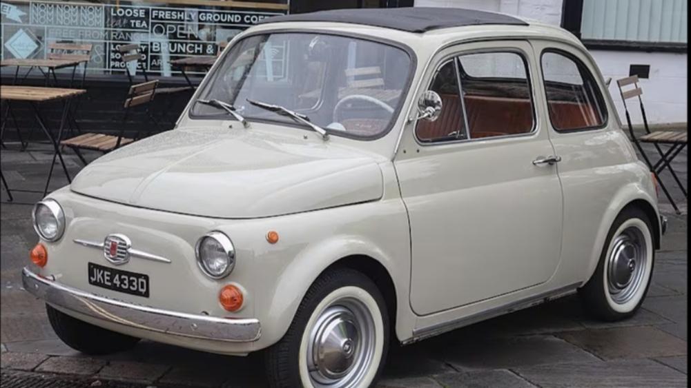 Yuk Intip 2 Mobil 'Lucu' Ikonik yang Pernah Dibuat di Dunia