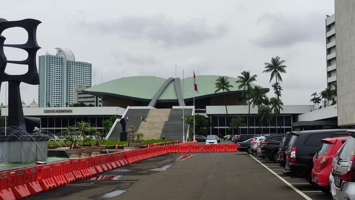 DPR Sepakati Pembentukan Dua Komisi Baru: Urusan Energi dan Hukum Regulasi