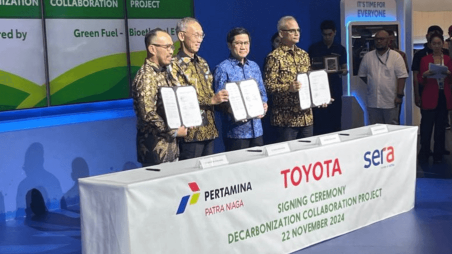 Dukung Energi Terbarukan, Toyota Gandeng TRAC Uji Coba Bioetanol E10