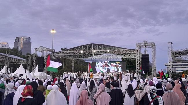 Hadiri Reuni Akbar 212, HNW Serukan Dukung Kemerdekaan Palestina