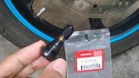 Mengenal Fungsi Valve Cap atau Tutup Pentil: Perlindungan Ban yang Sering Terabaikan