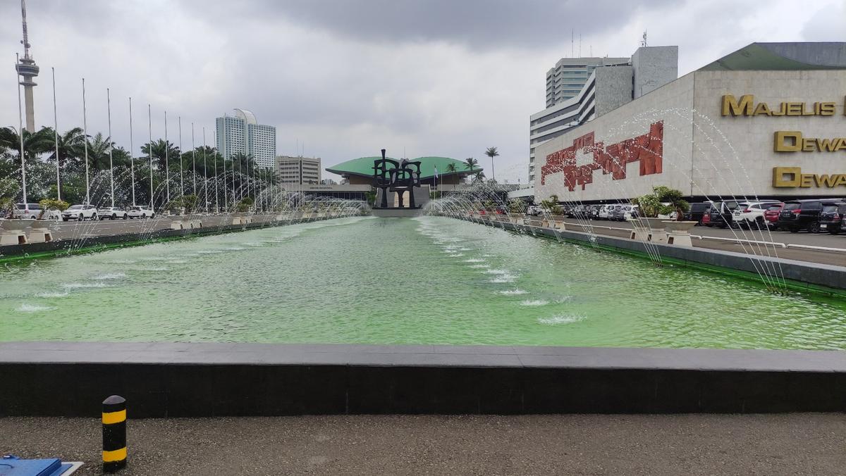 Kritik Pedas Ketua MKMK Terkait Revisi Tatib DPR: Rusak Negara Ini Bos!