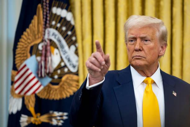 Trump Minta Elon Musk Percepat Pemangkasan Anggaran Federal AS