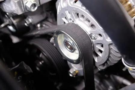 Jangan Sampai Salah! Ini Bedanya Fan Belt dan V Belt-Drive Belt pada Mobil