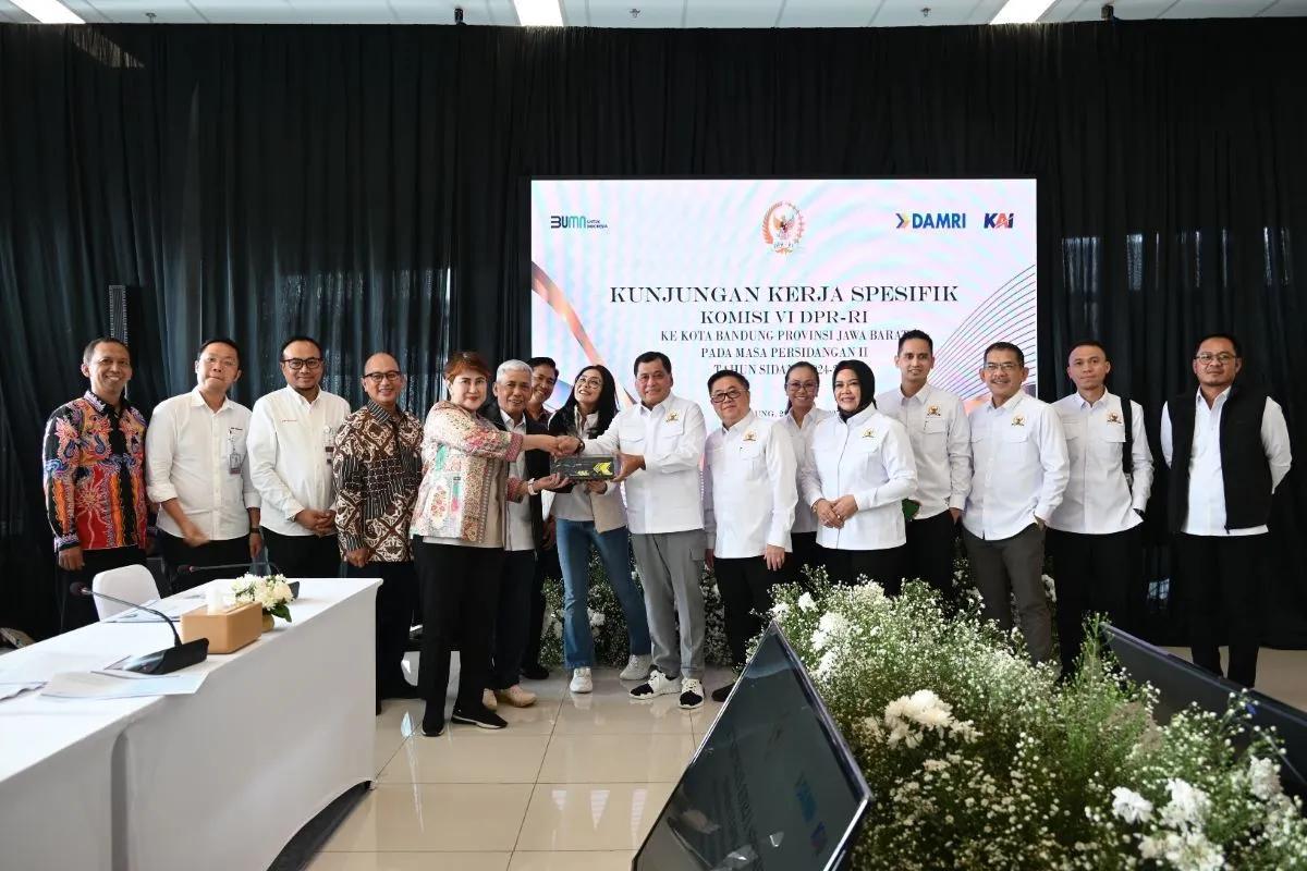 Kesiapan Damri dan KAI Hadapi Arus Mudik Diapresiasi Komisi VI DPR