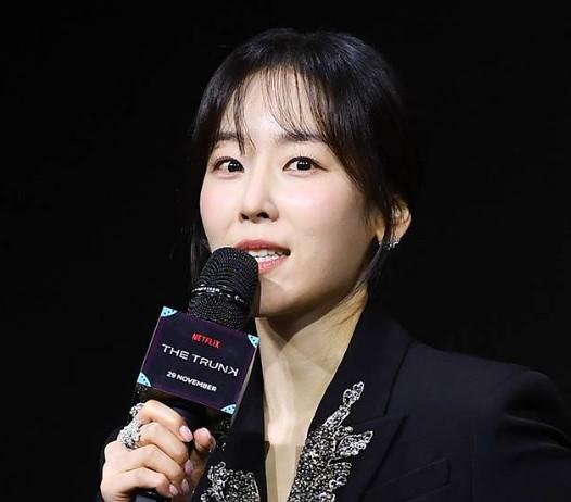 Agensi Seo Hyun-jin Tegaskan Tidak Pernah Izinkan Penggunaan Foto untuk Kampanye Politik