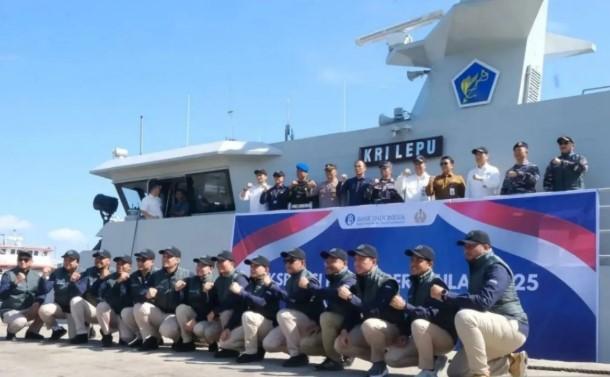 BI Riau dan TNI AL Kirim Rupiah ke Lima Pulau Terpencil, Gunakan KRI Lepu – 861