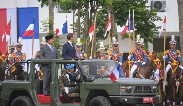 Presiden Prabowo dan Macron Tinjau Pasukan di Akmil Magelang, Akhiri Kunjungan Resmi dengan Lawatan Budaya ke Borobudur