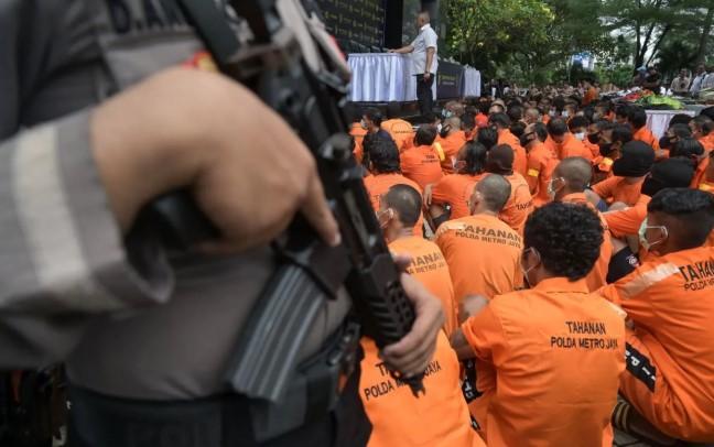 Aksi Pemalakan Bersenjata di Lampu Merah Pulomas Viral, Polisi Gerak Cepat Tindak Pelaku