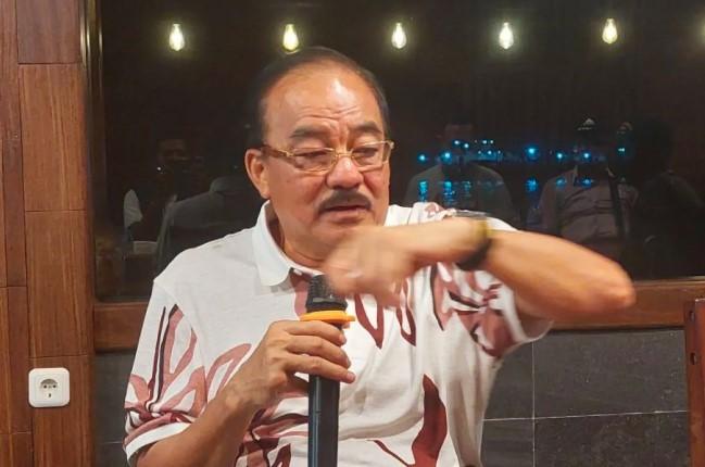 Salurkan 1.500 Paket Olahan Ikan, Anggota DPR Robert Kardinal Dorong Penurunan Stunting di Kota Sorong