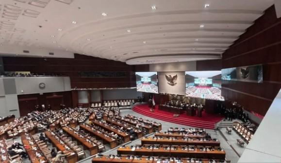 DPR RI Terima Permohonan Konsultasi Perubahan Rencana Induk IKN dari Kepala OIKN