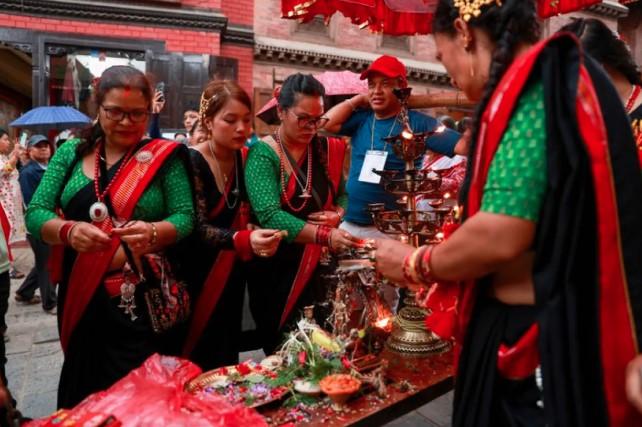 Warga Bhaktapur Rayakan Semarak Festival Krishna Janmashtami dengan Parade Meriah