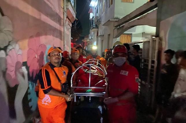 Kebakaran di Kalideres Tewaskan Remaja 18 Tahun, Dua Rumah Kontrakan Hangus Terbakar