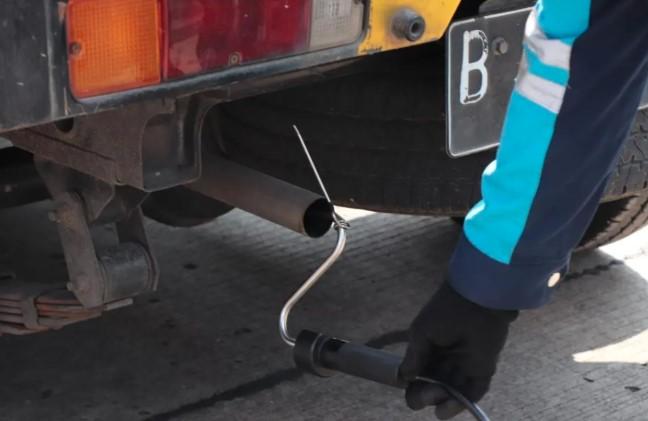 17 Truk Gagal Uji Emisi di Kawasan Industri Pulogadung, Terancam Denda Rp50 Juta atau Kurungan