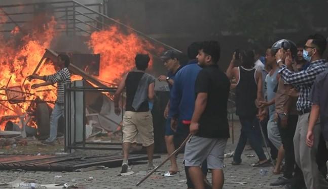 Istri Mantan PM Nepal Luka Bakar Akibat Kerusuhan, Situasi Politik Memanas Usai Pengunduran Diri PM Sharma Oli