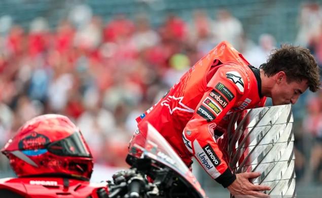 Marc Marquez Resmi Juara Dunia MotoGP 2025, Para Rival Beri Selamat dan Sebut Ini Comeback Terbesar