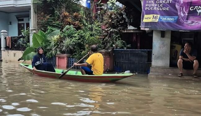 Banjir Bandung Berdampak pada 34.497 Jiwa, Ribuan Warga Terdampak dan Ratusan Mengungsi