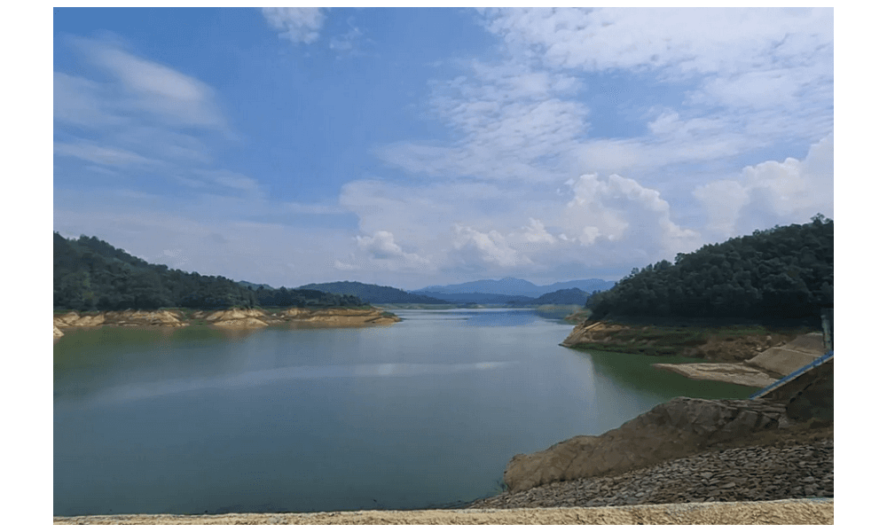 Lampung Kembangkan PLTS Terapung di Bendungan untuk Capai Kemandirian Energi dan Tingkatkan Bauran Energi Terbarukan