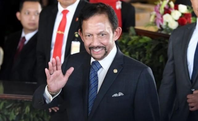 Anwar Ibrahim Doakan Kesehatan Sultan Hassanal Bolkiah Menjelang Operasi Penggantian Sendi Lutut