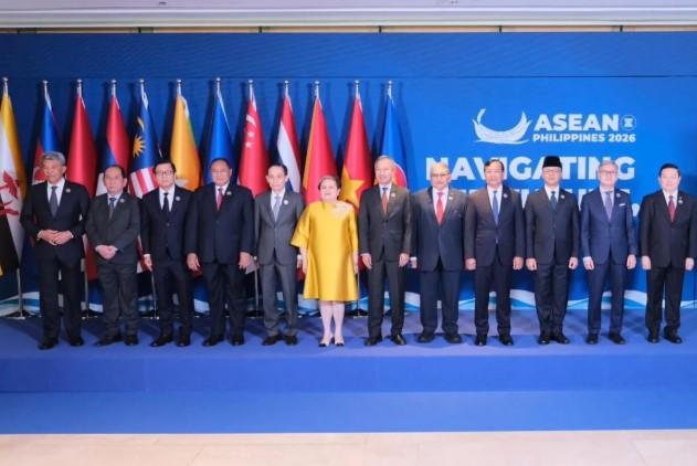 Malaysia Soroti Persaingan Kekuatan Besar dan Dorong Penyelesaian COC dalam Retret Menlu ASEAN di Filipina