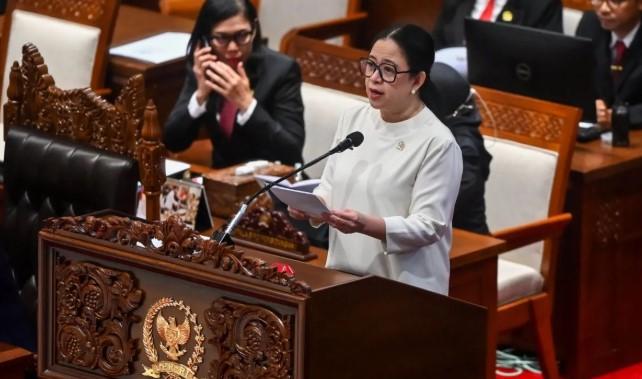 Hoaks, Tidak Ada Desakan Prabowo dan Purbaya agar Puan Maharani Mundur dari DPR