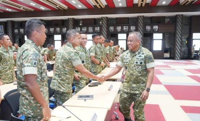 Wakasad Letjen TNI Saleh Mustafa Beri Motivasi Komandan Teritorial Pembangunan di Mabesad