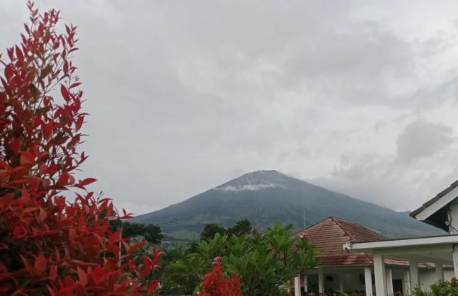 Pendakian Gunung Rinjani Dibuka Kembali Mulai 1 April 2026