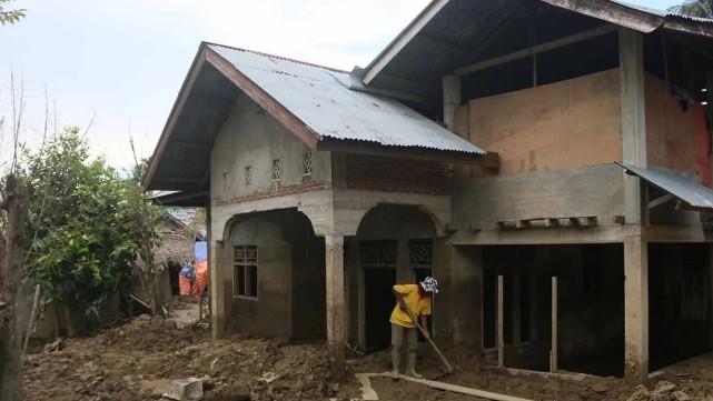 Pemkab Pidie Jaya Salurkan Rp8,8 Miliar untuk Perbaikan Rumah Warga Terdampak Bencana Hidrometeorologi