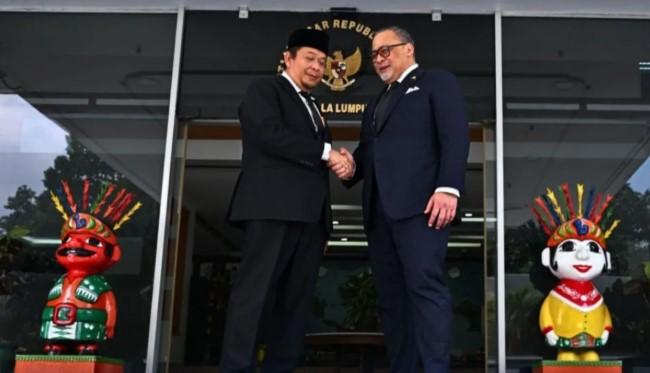 Pemerintah Malaysia Sampaikan Belasungkawa dan Apresiasi Jasa Try Sutrisno dalam Hubungan Indonesia-Malaysia
