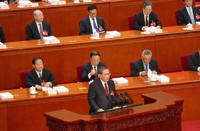 China Targetkan Pertumbuhan Ekonomi Sekitar 4–4,5 Persen pada 2026