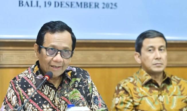 Video Viral Klaim Mahfud MD Ancam Bubarkan DPR RI karena Lindungi Jokowi Dipastikan Hoaks