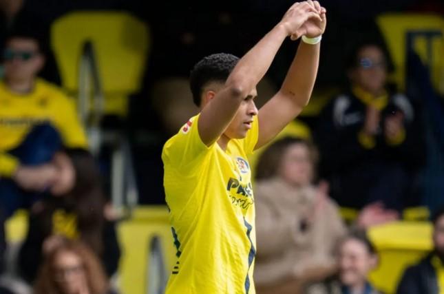 Villarreal Tundukkan Elche 2-1 dan Kokoh di Empat Besar, Getafe Bekuk Real Betis di Madrid