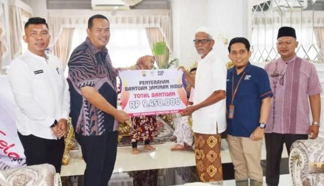 15 Keluarga Korban Banjir dan Longsor di Pariaman Terima Bantuan Rp83,7 Juta dari Kementerian Sosial