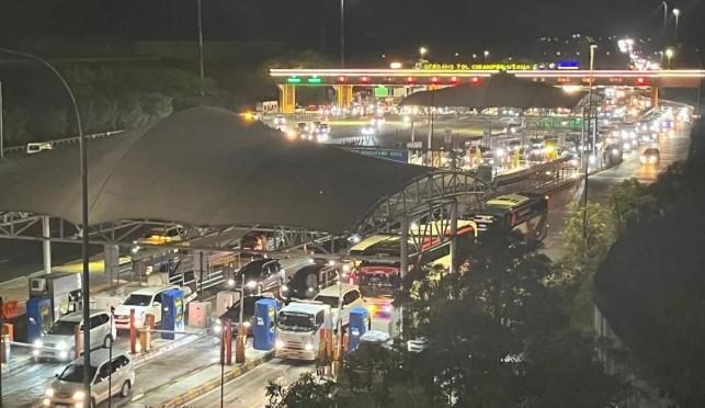 Lonjakan Arus Balik Lebaran 2026 Terjadi Serentak di Jalur Darat hingga Udara Menuju Jakarta