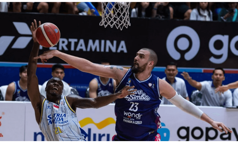 RANS Simba Bogor Taklukkan Satria Muda 95-84, Pertahanan Solid Jadi Kunci Kemenangan