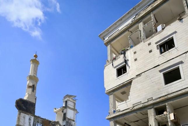 Serangan Israel di Lebanon Tewaskan Ratusan Orang, Tim Penyelamat Fokus Cari Penyintas di Sidon