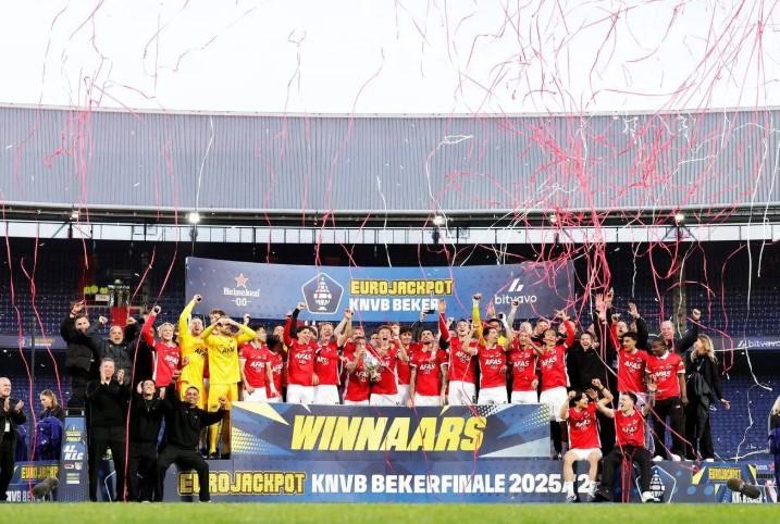 AZ Alkmaar Hancurkan NEC Nijmegen 5-1 dan Rebut Gelar Piala Belanda 2025/26