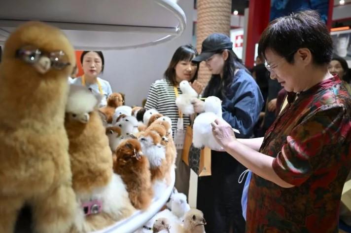 Pengusaha Arab Manfaatkan Ajang CICPE untuk Tembus Pasar Konsumen China yang Kian Berkembang