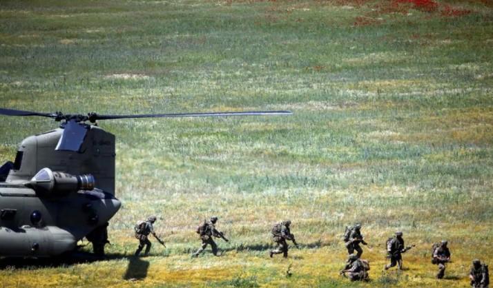 Mayoritas Anak Muda Inggris Enggan Angkat Senjata, Survei Ungkap 51 Persen Tidak Siap Bela Negara