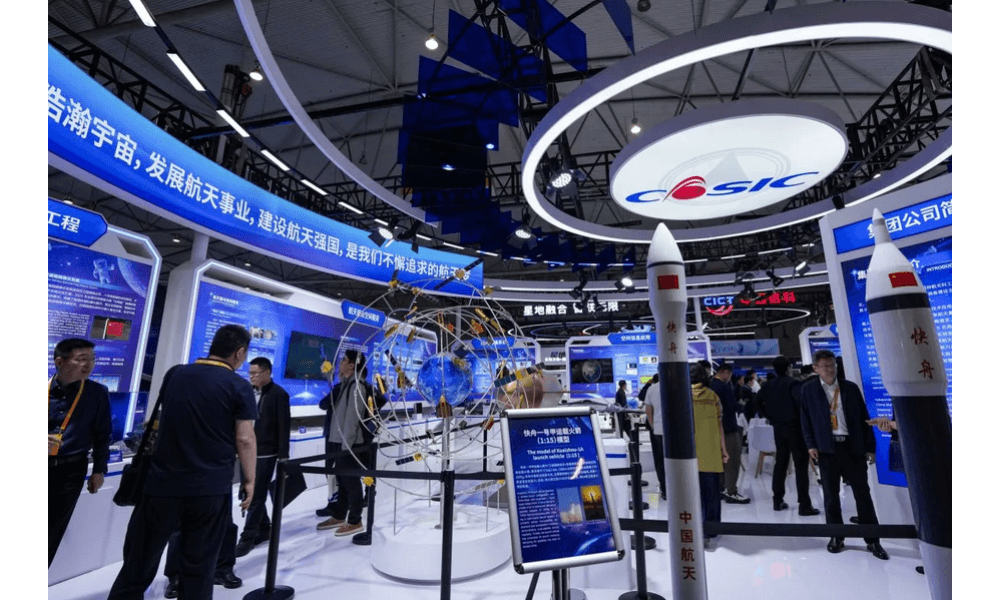 Hari Antariksa China ke-11 Digelar di Chengdu, Tampilkan Teknologi Eksplorasi Luar Angkasa Terbaru