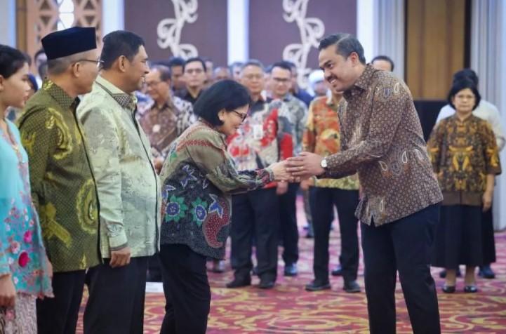 Loto Srinaita Ginting Resmi Dilantik sebagai Sekretaris Kementerian UMKM oleh Menteri Maman