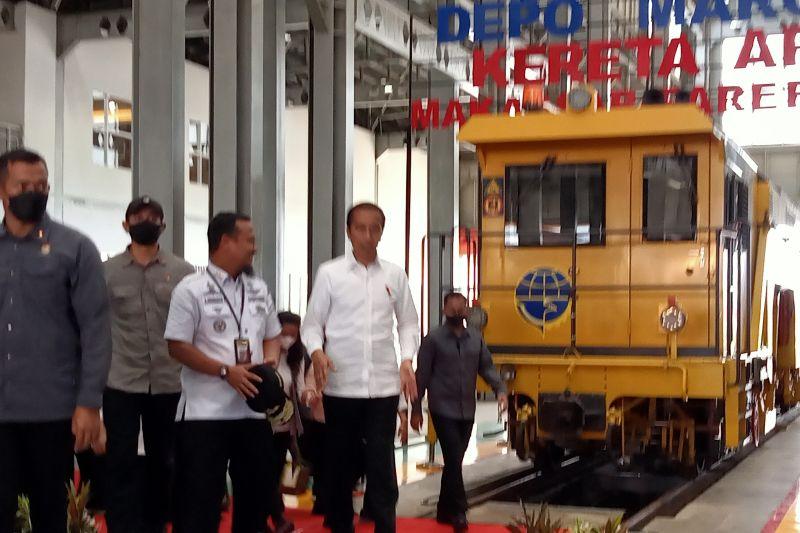 Jokowi Akui Terlambat Bangun Transportasi Massal